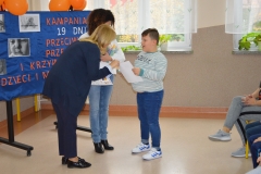19dni044